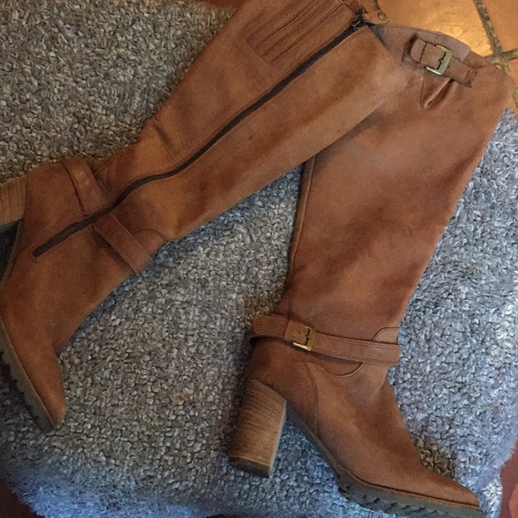 Knee high high heel boots - Picture 1 of 2